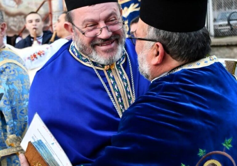 25-годишен военнослужещ извади кръста от водите на река Чая в Асеновград (ГАЛЕРИЯ)