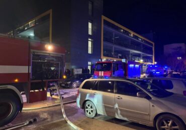 Пожар в голям жилищен комплекс в Пловдив (ВИДЕО)