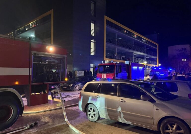 Пожар в голям жилищен комплекс в Пловдив (ВИДЕО)