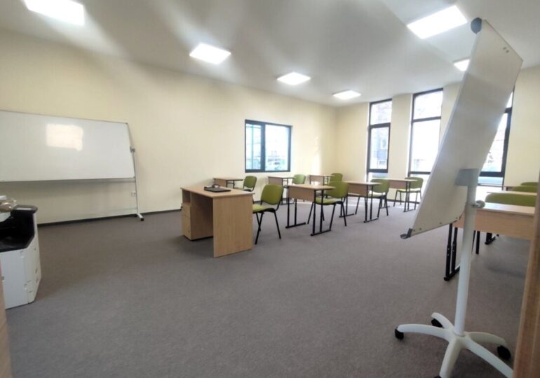 Официално откриха Младежкия център на Асеновград (СНИМКИ) 14 Официално откриха Младежкия център на Асеновград (СНИМКИ)