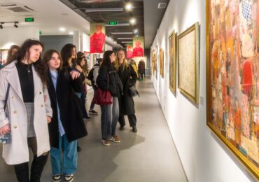 Студенти и художници: Среща на поколенията в Галерия „Капана“ (СНИМКИ)