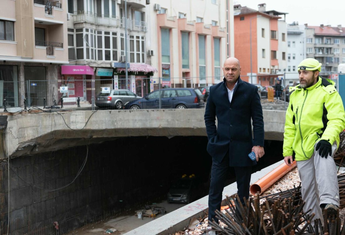 Кметът Костадин Димитров инспектира стратегически обект в Пловдив (СНИМКИ)