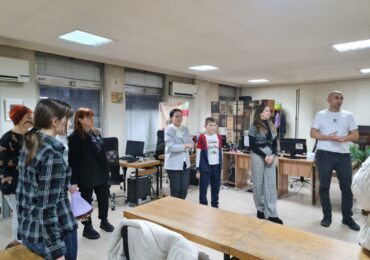 Студенти от ПУ "Паисий Хилендарски" с изложба в НБ „Иван Вазов“ (СНИМКИ)