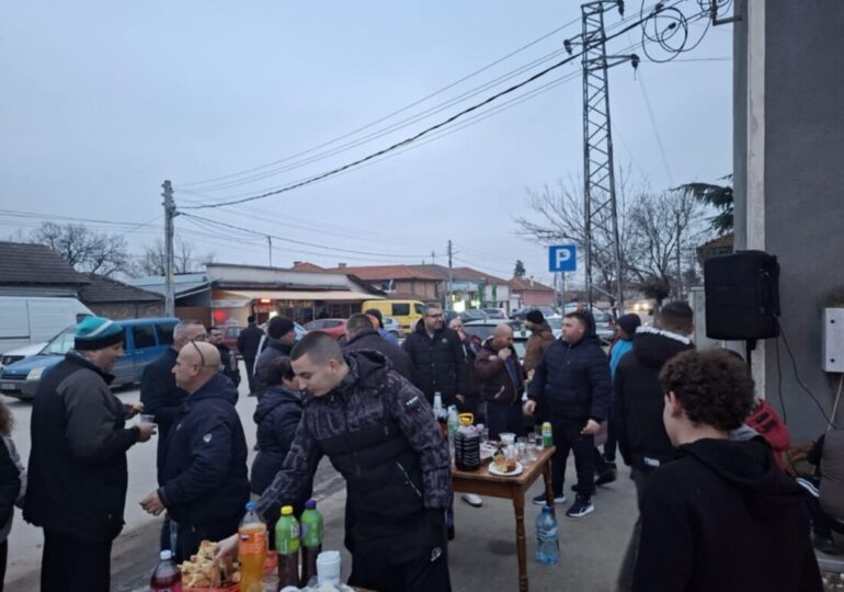 За пръв път от години: В Дълго поле изпълниха обичая "Муфканица" (СНИМКИ)