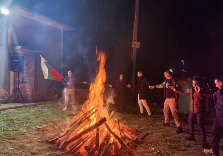 За пръв път от години: В Дълго поле изпълниха обичая "Муфканица" (СНИМКИ)