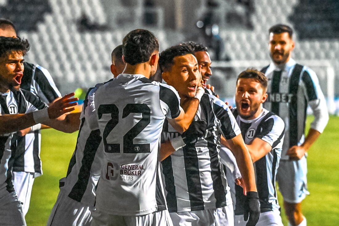 Локомотив взе Дербито на Пловдив и е на полуфинал за Купата на България (ВИДЕО)