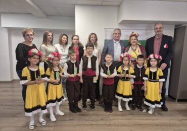 Първи пролетни усмивки в район „Източен“ (СНИМКИ)