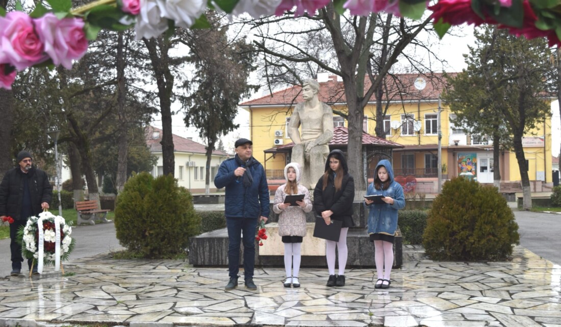 Царацово отбеляза 125 години от смъртта на дядо Иван Арабаджията (СНИМКИ)