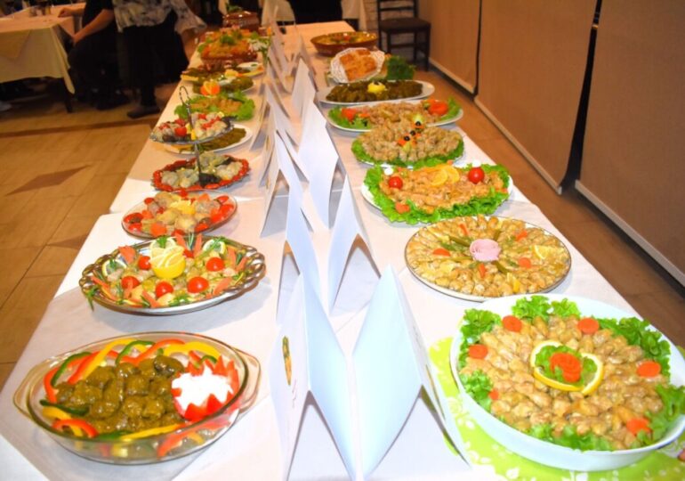 Вижте кой сготви най-вкусните станимашки сармички в Асеновград (СНИМКИ)