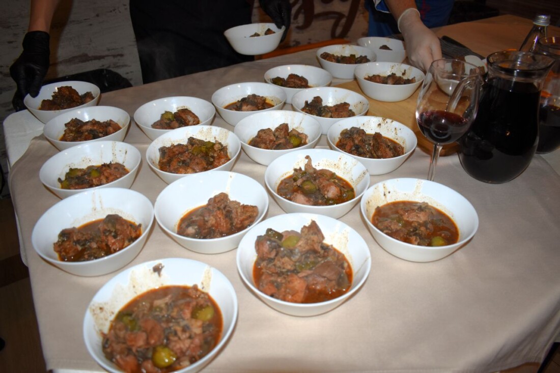 Вижте кой сготви най-вкусните станимашки сармички в Асеновград (СНИМКИ)