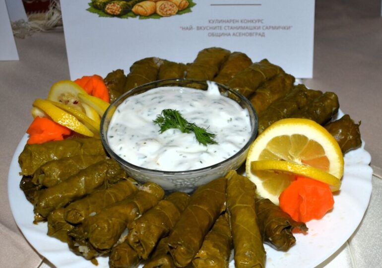 Вижте кой сготви най-вкусните станимашки сармички в Асеновград (СНИМКИ)