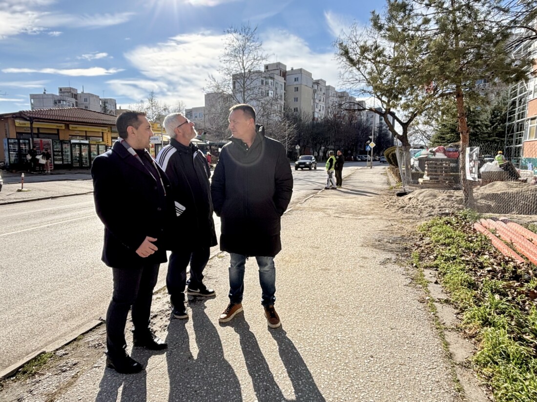 Скоро още един блок в „Тракия“ ще е с обновен облик (СНИМКИ)