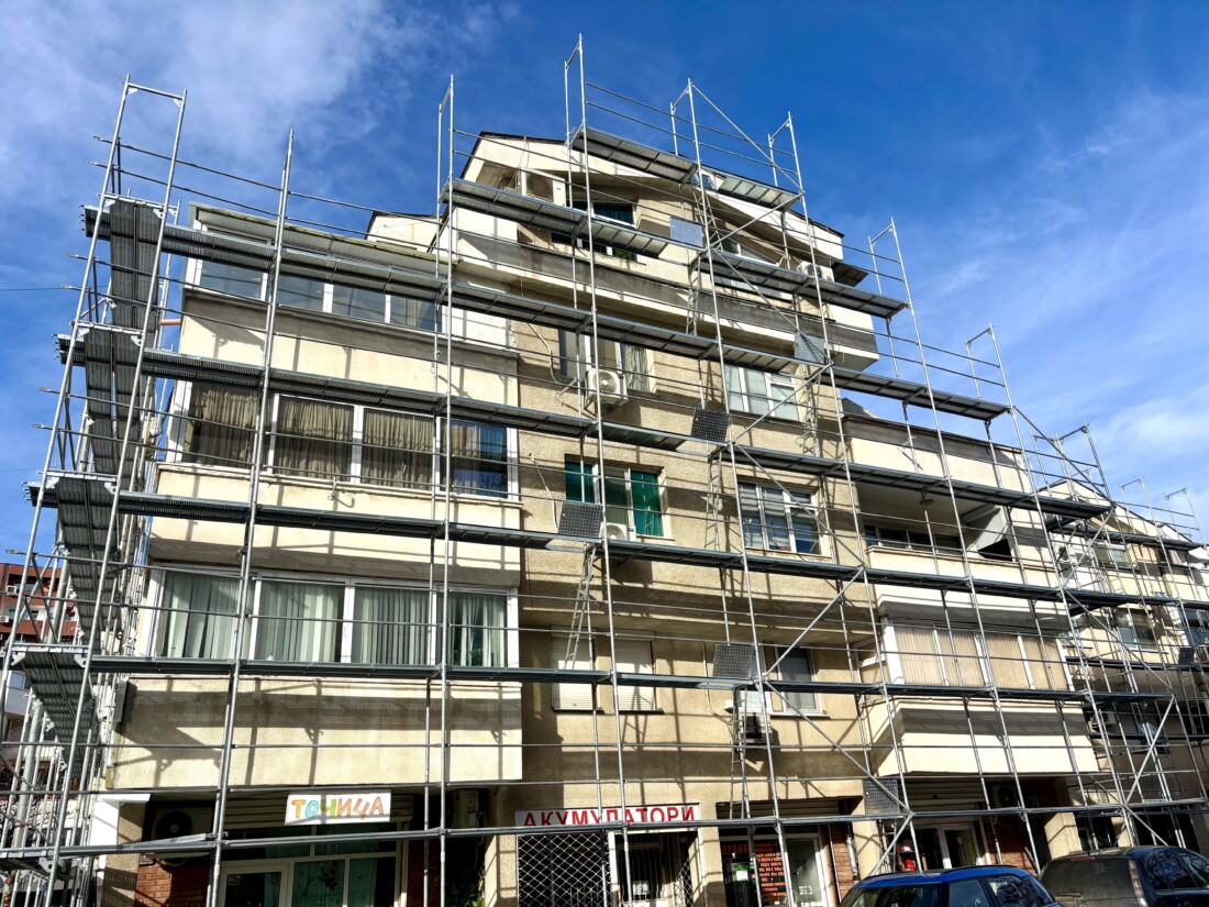 Продължава санирането в Пловдив: Ремонтните дейности в блок № 171 в „Тракия“ напредват по график (СНИМКИ)