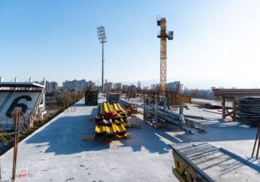 Община Пловдив избра изпълнител за новото осветление на стадион „Локомотив“ (СНИМКИ)