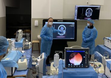 Специализиран курс развива практическите умения в ринологията и отологията на млади УНГ лекари (СНИМКИ)