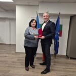 Почетен плакет и поздравителен адрес за директора на ОУ „Димчо Дебелянов“