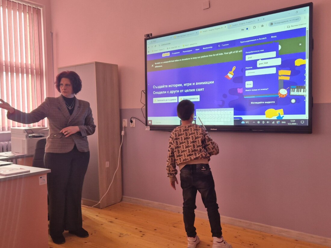 Емил Русинов откри STEM кабинети в две училища в район „Източен“ (СНИМКИ)