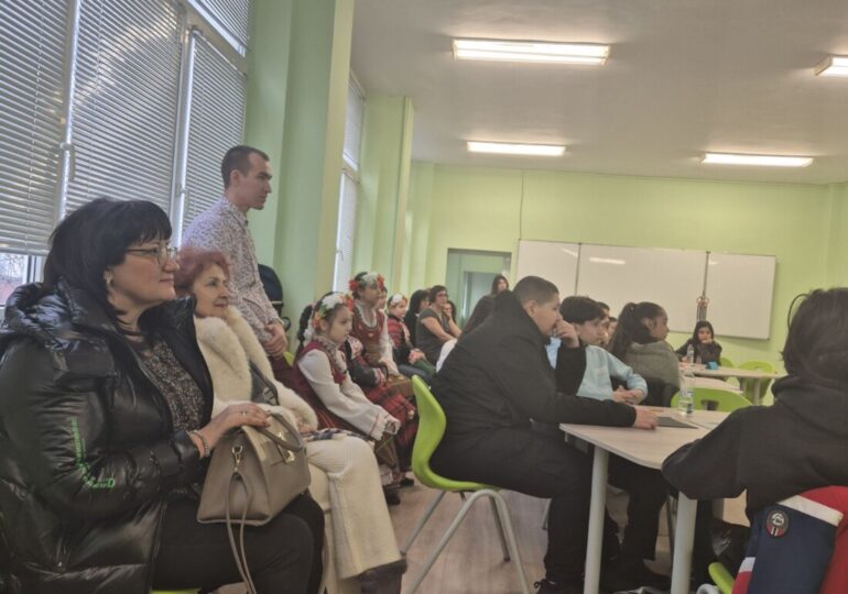 Емил Русинов откри STEM кабинети в две училища в район „Източен“ (СНИМКИ)