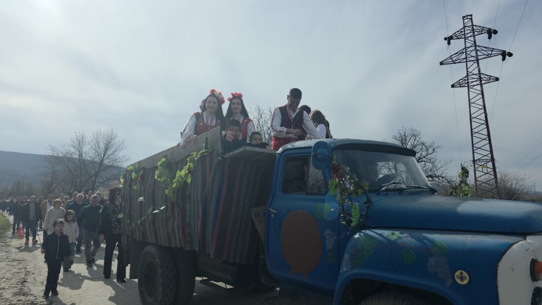 Столицата на виното Брестовица отбеляза Трифон Зарезан (ГАЛЕРИЯ) 3 Столицата на виното Брестовица отбеляза Трифон Зарезан (ГАЛЕРИЯ)