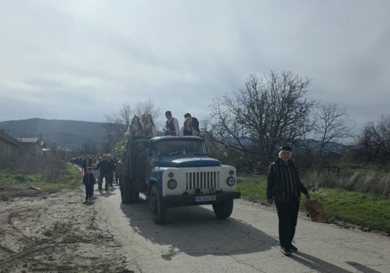 Столицата на виното Брестовица отбеляза Трифон Зарезан (ГАЛЕРИЯ) 21 Столицата на виното Брестовица отбеляза Трифон Зарезан (ГАЛЕРИЯ)