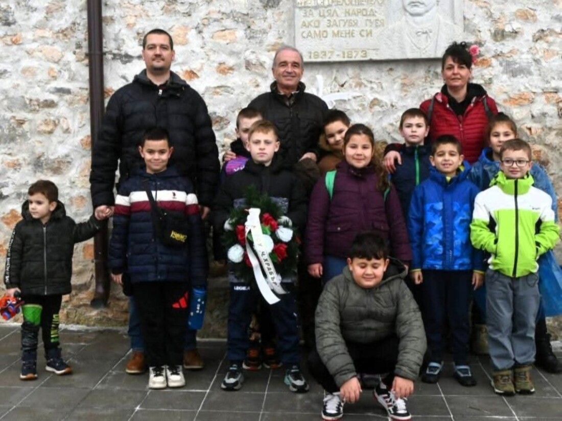 С поход до Мулдавския манастир: Асеновград се поклони пред паметта на Васил Левски (СНИМКИ)