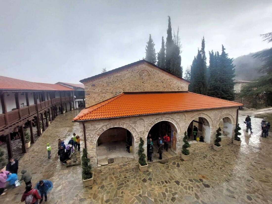 С поход до Мулдавския манастир: Асеновград се поклони пред паметта на Васил Левски (СНИМКИ)