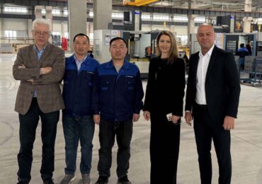 Председателят на парламента Рая Назарян и кметът Костадин Димитров разговаряха с инвеститори в Тракия икономическа зона (СНИМКИ)