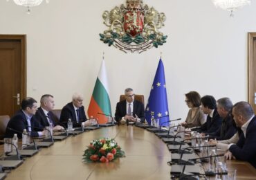 Имаме гаранцията на НАТО срещу ракетни нападения: Служебният кабинет за ескалацията в Близкия изток (ВИДЕО)