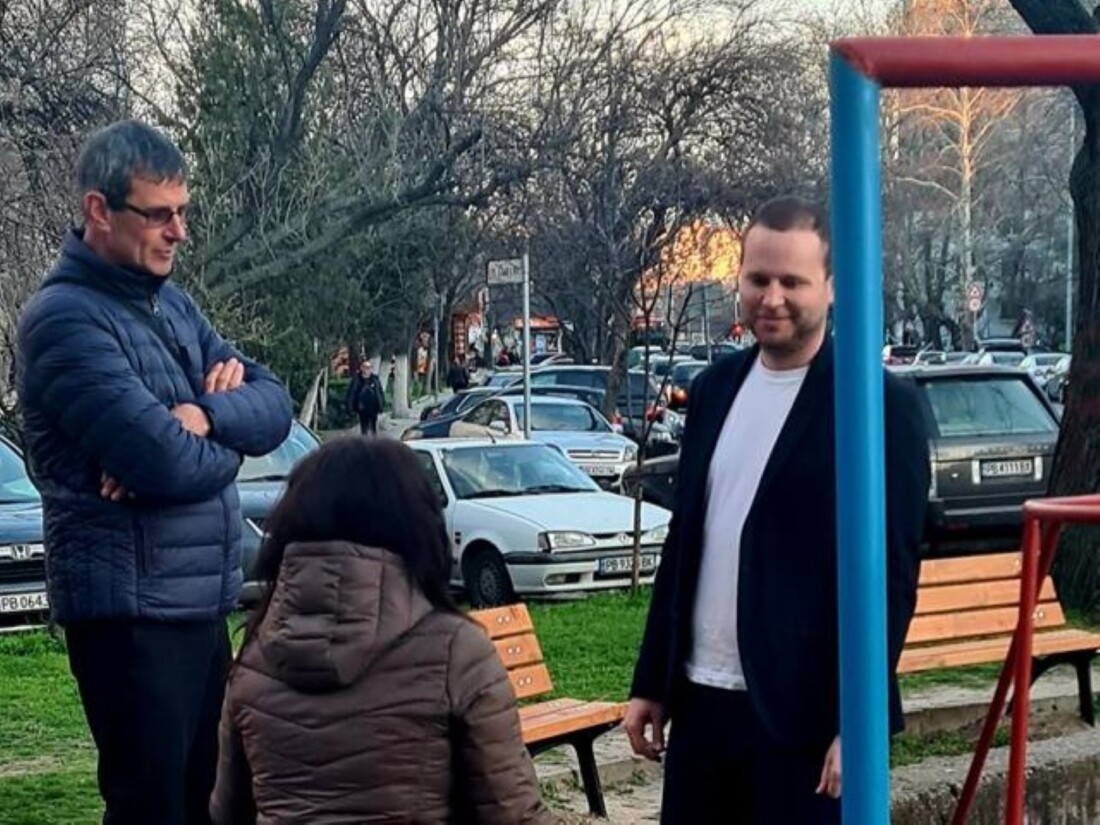 Възстановиха зона за отдих в район „Тракия“ (СНИМКИ) 1 Възстановиха зона за отдих в район „Тракия“ (СНИМКИ)