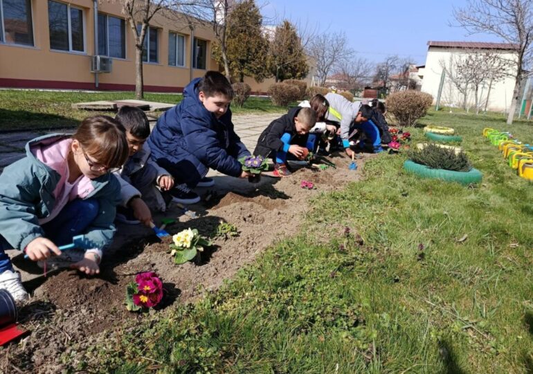 Децата от ДГ „Мечта“ в с. Маноле станаха „Пазители на водата“ (СНИМКИ)