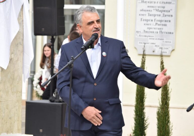 На 3 март в Рогош откриха паметник на Васил Левски (СНИМКИ)