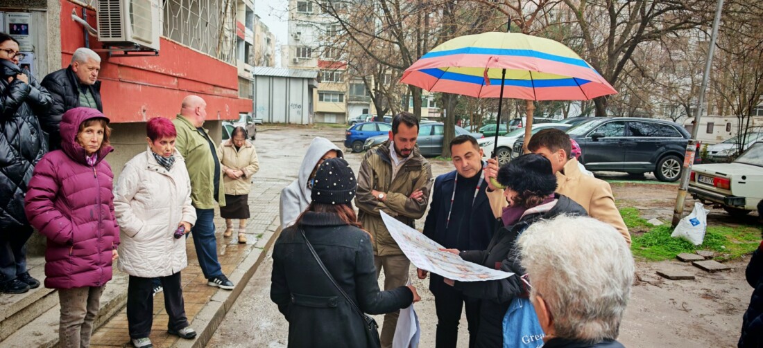 Продължава санирането на жилищни сгради в район „Южен“ (СНИМКИ)