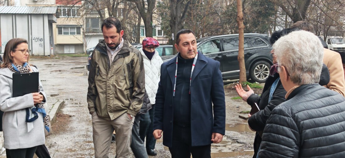 Продължава санирането на жилищни сгради в район „Южен“ (СНИМКИ)
