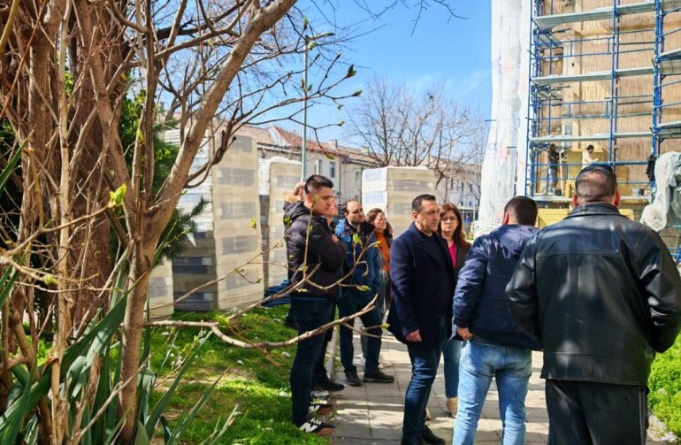 Община Пловдив санира един от най-големите блокове в „Източен“ (СНИМКИ)