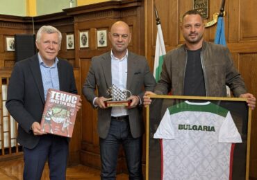 Кметът Костадин Димитров с признание от Българската федерация по тенис
