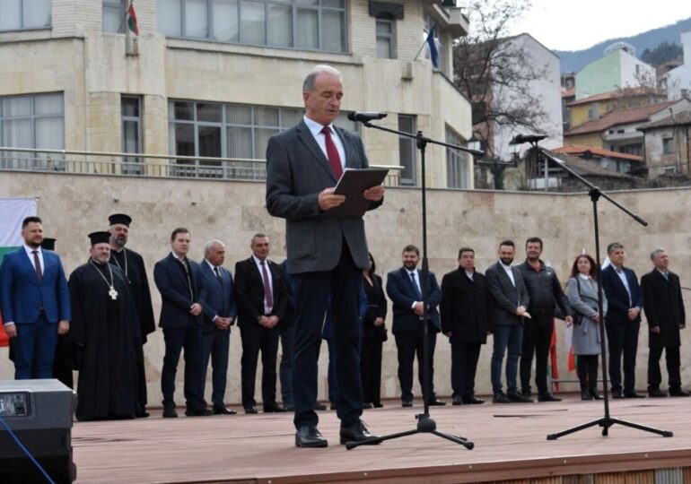 Кметът на Асеновград: Свободата е отговорност, която носим с решенията си (СНИМКИ)
