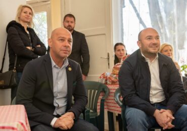 Костадин Димитров и Георги Георгиев се срещнаха с хора от третата възраст (СНИМКИ)
