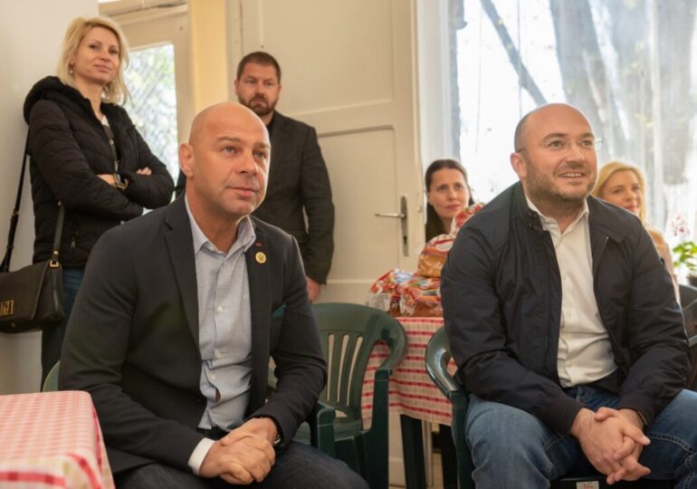 Костадин Димитров и Георги Георгиев се срещнаха с хора от третата възраст (СНИМКИ)