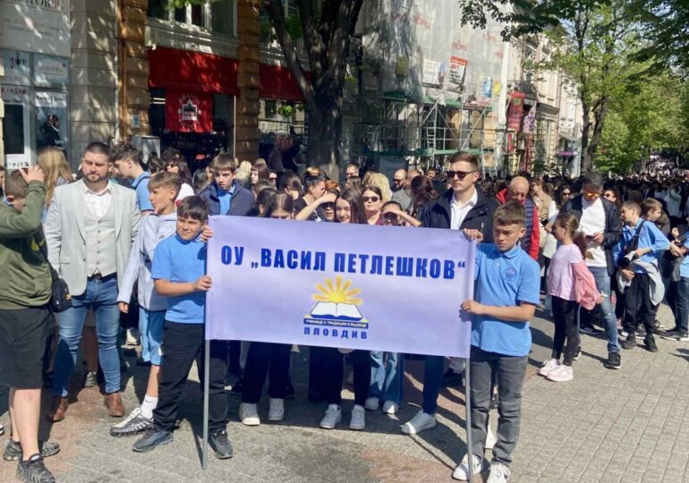Пловдив извървя пътя на паметта с шествие, възстановки и лекции за 150-годишнината от Априлското въстание (ГАЛЕРИЯ) 8 Пловдив извървя пътя на паметта с шествие, възстановки и лекции за 150-годишнината от Априлското въстание (ГАЛЕРИЯ)