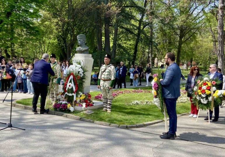 Пловдив извървя пътя на паметта с шествие, възстановки и лекции за 150-годишнината от Априлското въстание (ГАЛЕРИЯ) 14 Пловдив извървя пътя на паметта с шествие, възстановки и лекции за 150-годишнината от Априлското въстание (ГАЛЕРИЯ)