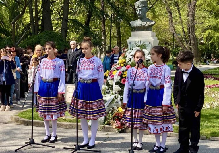 Пловдив извървя пътя на паметта с шествие, възстановки и лекции за 150-годишнината от Априлското въстание (ГАЛЕРИЯ) 16 Пловдив извървя пътя на паметта с шествие, възстановки и лекции за 150-годишнината от Априлското въстание (ГАЛЕРИЯ)