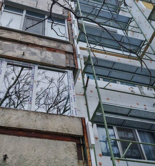С над 1 млн. евро безвъзмездно финансиране: Община Пловдив санира жилищен блок в "Източен" (СНИМКИ)