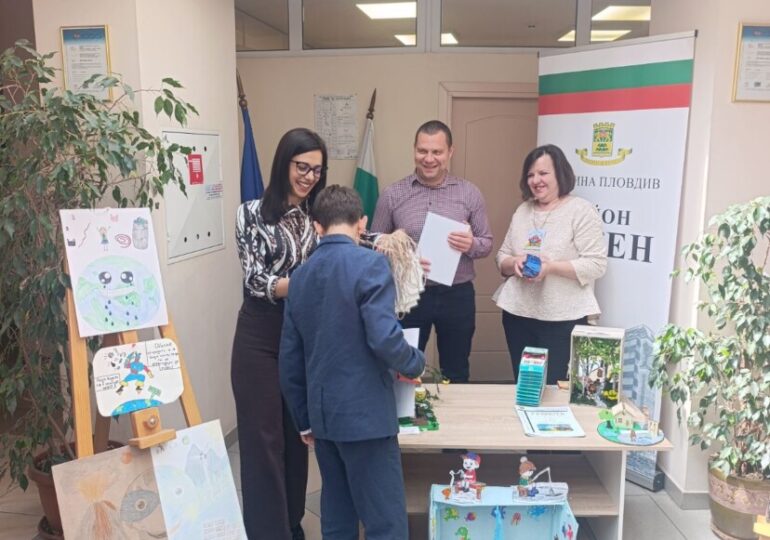 С конкурс в район "Южен" отбелязаха Деня на Земята (СНИМКИ)