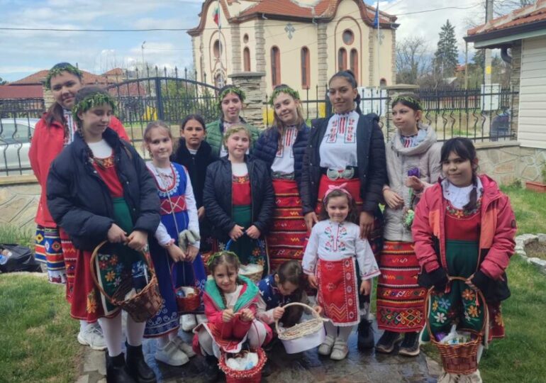 Децата на Община Марица сътвориха празнична украса и дух в навечерието на Възкресение Христово (СНИМКИ) 12 Децата на Община Марица сътвориха празнична украса и дух в навечерието на Възкресение Христово (СНИМКИ)