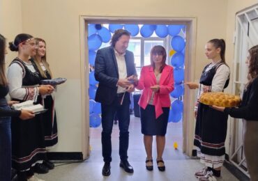 Заместник-кметът Николай Бухалов откри нов STEM център в Спортното училище на Пловдив (СНИМКИ)