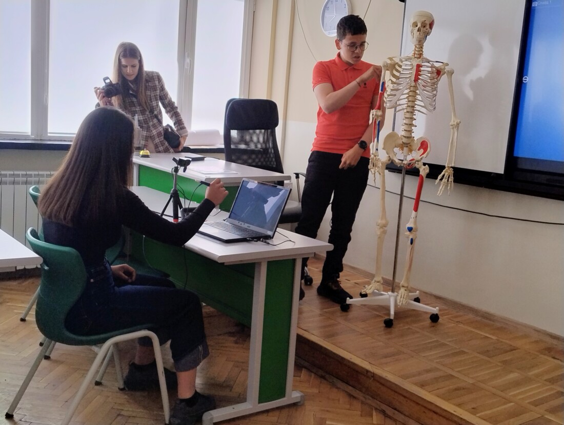 Заместник-кметът Николай Бухалов откри нов STEM център в Спортното училище на Пловдив (СНИМКИ) 2 Заместник-кметът Николай Бухалов откри нов STEM център в Спортното училище на Пловдив (СНИМКИ)