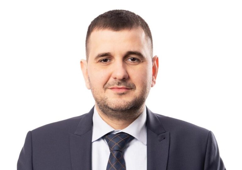 "Избирателите не са "отпадък"": Депутат от ДБ поиска извинение от вицепремиера Иво Христов