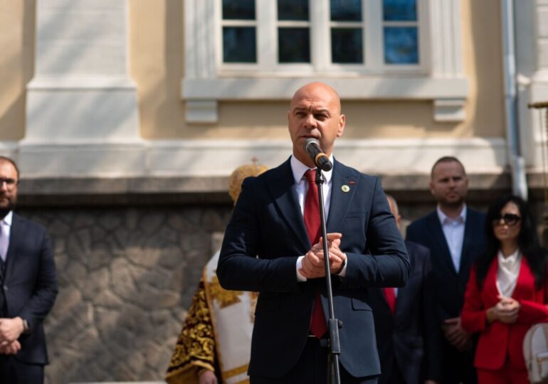 "Има празници, които носим в сърцето си": Пловдив отбеляза тържествено 24 май (СНИМКИ и ВИДЕО)