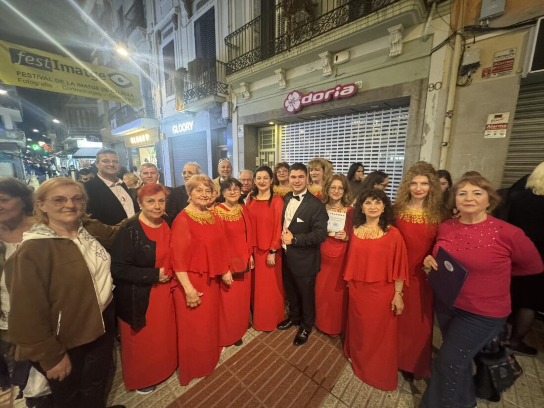 ППД "Ангел Букорещлиев" представи България на престижния Costa Barcelona Music Festival (СНИМКИ) 4 ППД "Ангел Букорещлиев" представи България на престижния Costa Barcelona Music Festival (СНИМКИ)