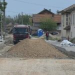 Ремонтират ключови улици в Калояново и Дълго поле (СНИМКИ)